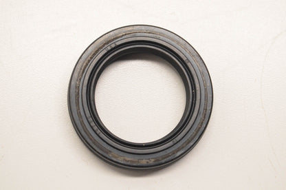 CR 16735 Oil Seal NOS