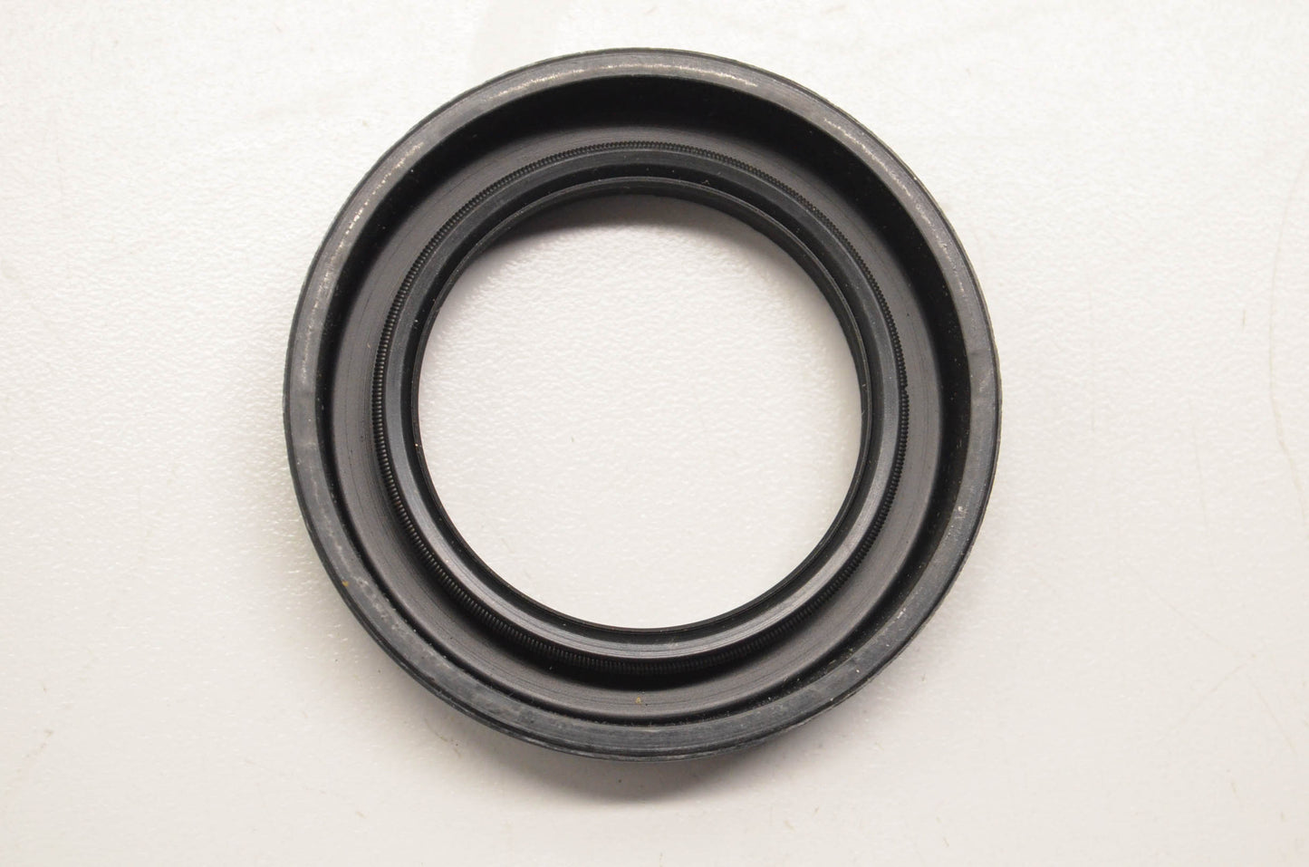 CR 16735 Oil Seal NOS