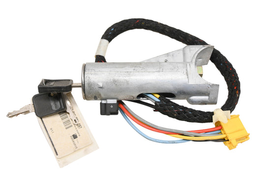 Renault 5010232097, 5 010 232 097 Ignition Steering Lock Assembly With Key NOS