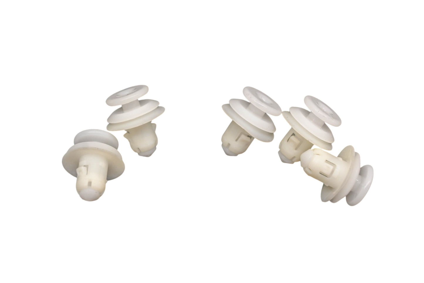 Isuzu 1-72438124-2, 97718775 White Fastener Covers Qty 5 NOS