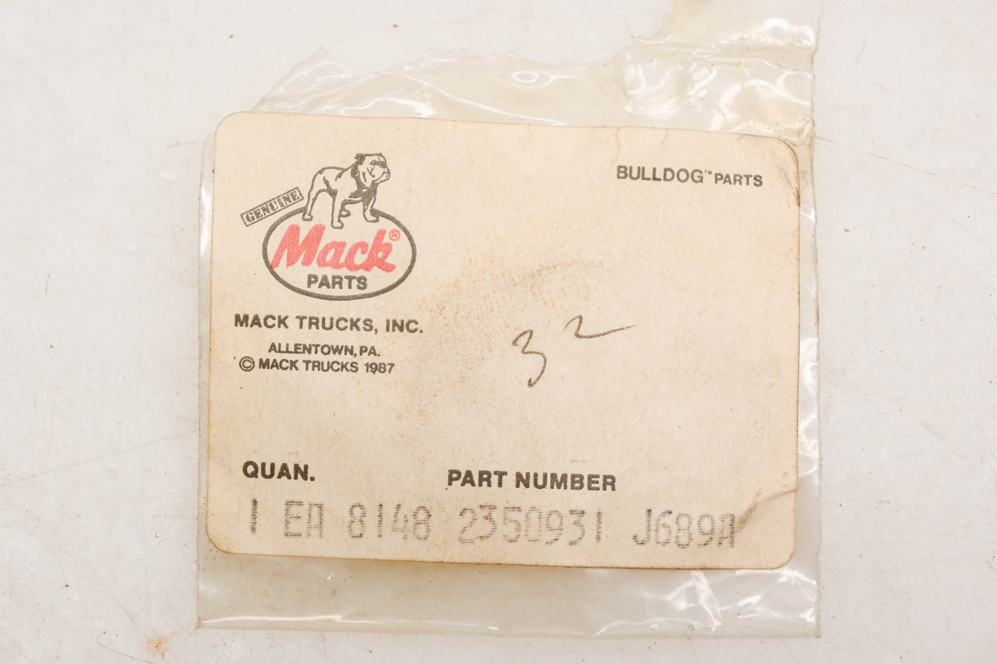 Mack 8148-2350931 Steering Gear Seal NOS