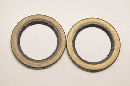 CR 17757 Oil Seals Qty 2 NOS