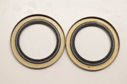 CR 17757 Oil Seals Qty 2 NOS