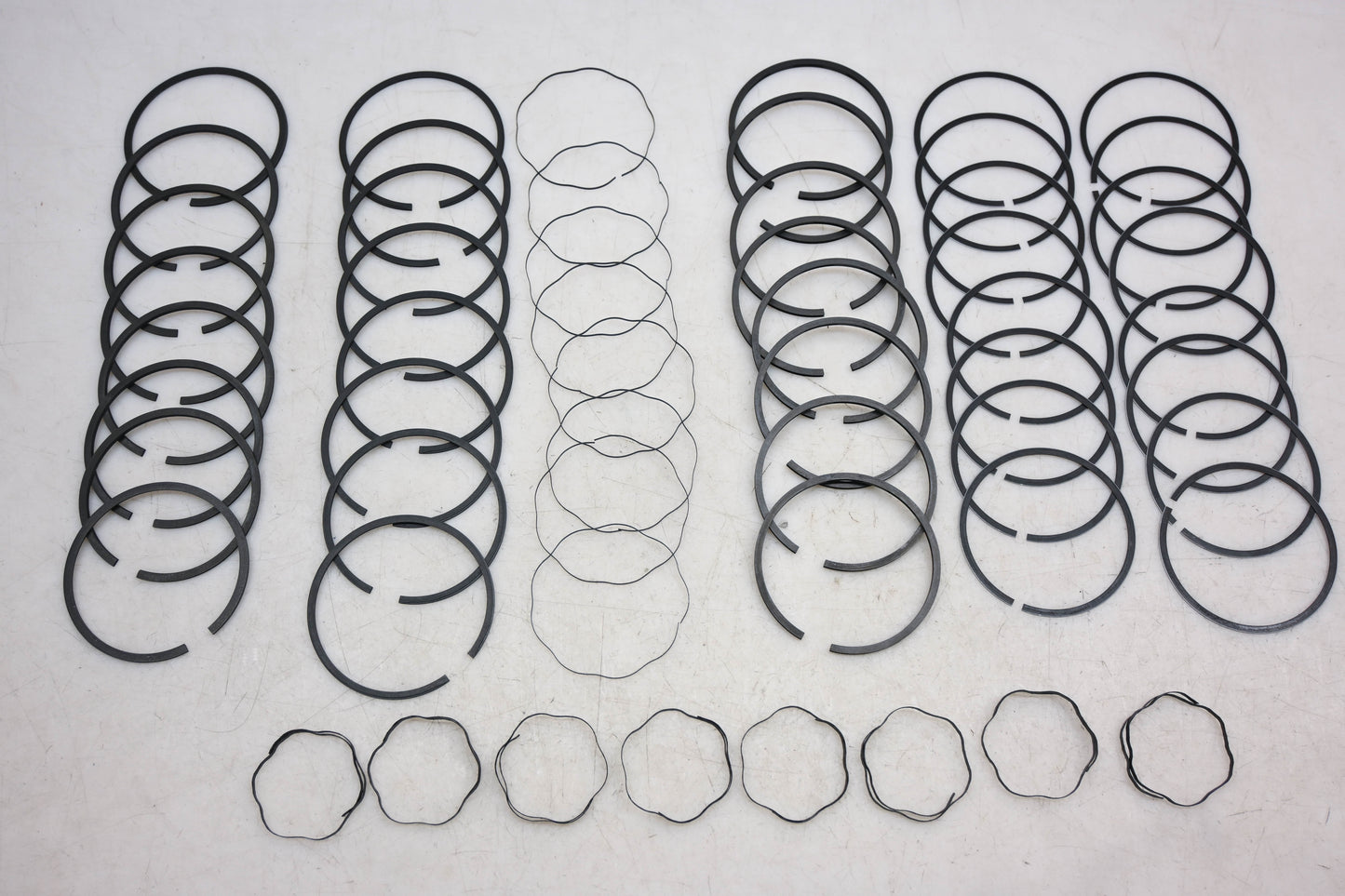 Mopar L2758, L-2758 Piston Ring STD Kit NOS
