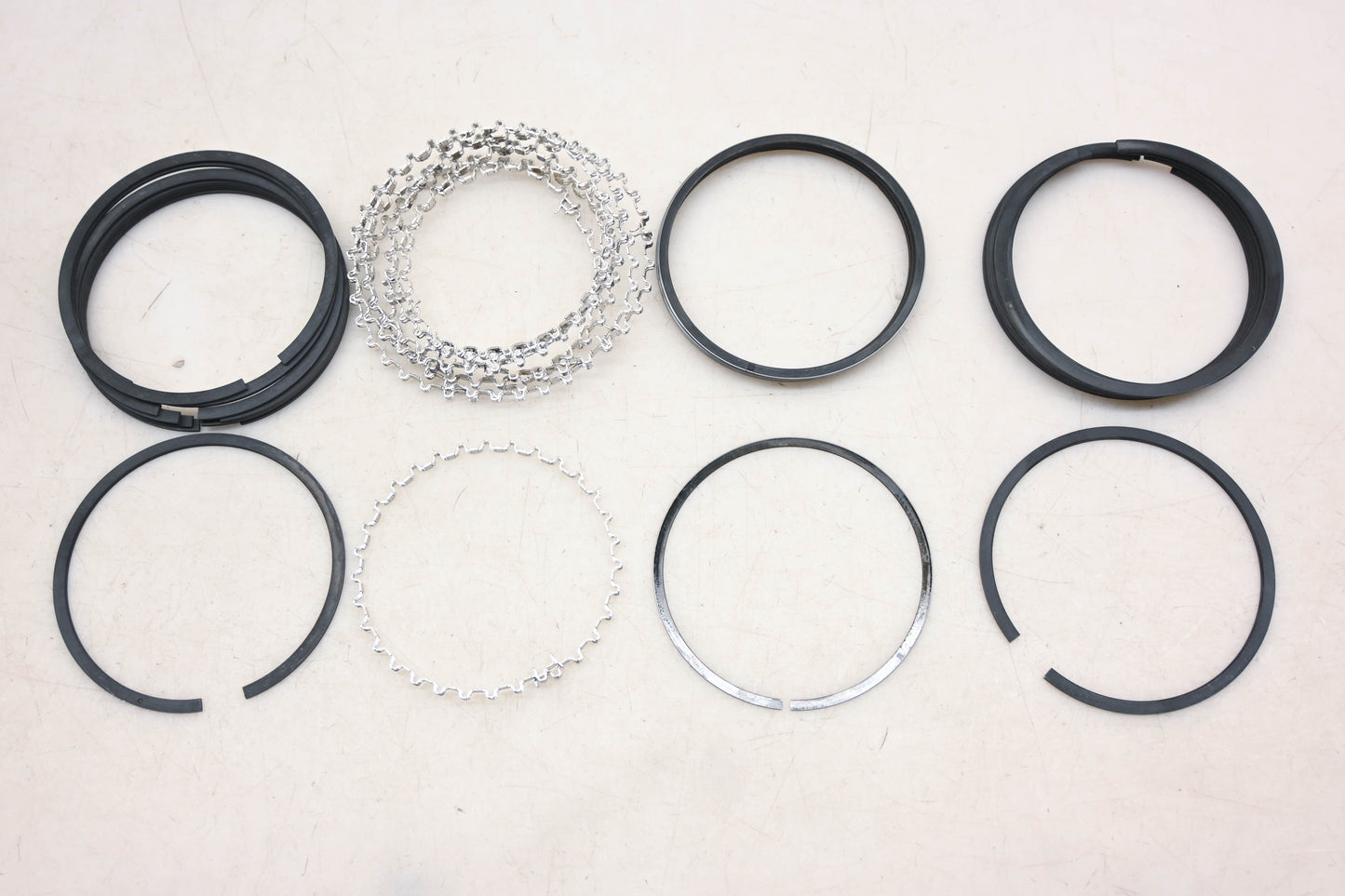 Mopar 3004571, 3004-571 Piston Ring 4.040" Kit NOS