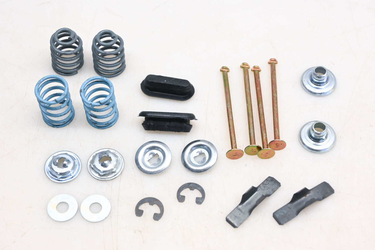 EIS H4016 Drum Brake Hold Down Kit NOS