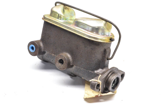 EIS E77031, 77031 Brake Master Cylinder NOS