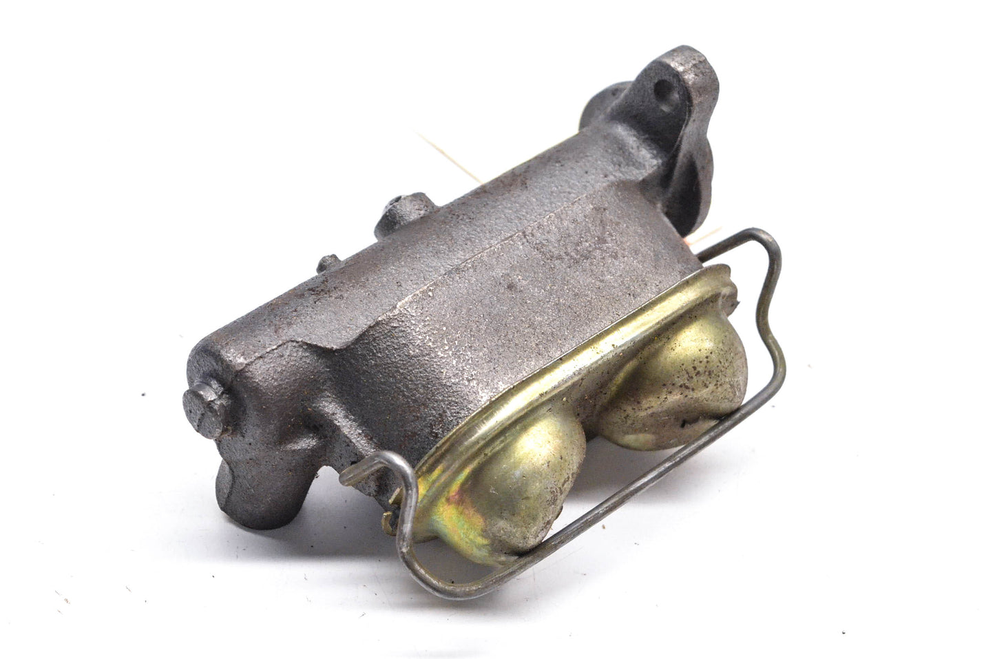 EIS E77027, 77027 Brake Master Cylinder NOS