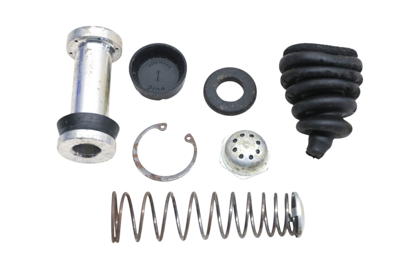 Pilot 323-P, M96, 33240 Master Cylinder Repair Kit NOS