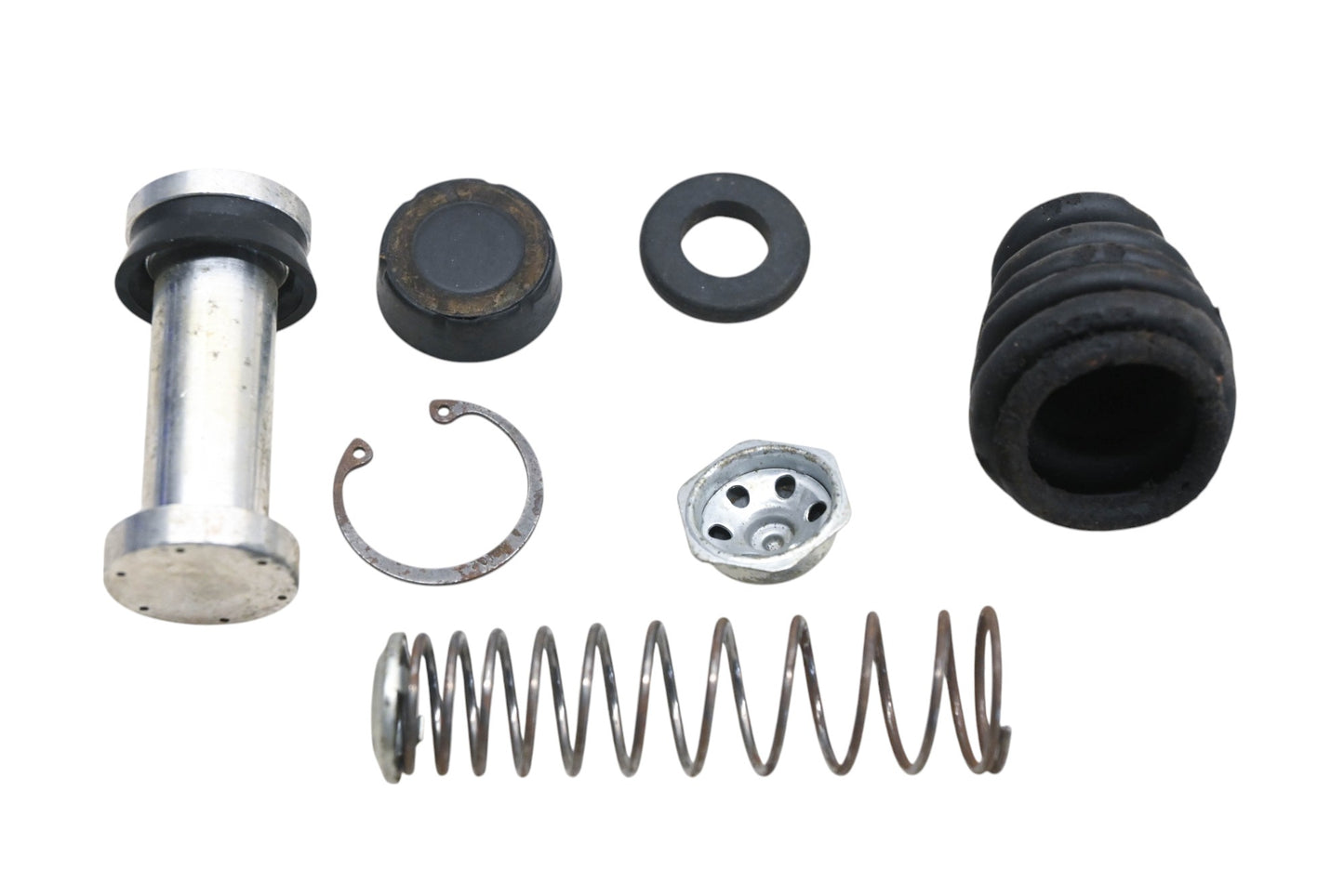 Pilot 323-P, M96, 33240 Master Cylinder Repair Kit NOS