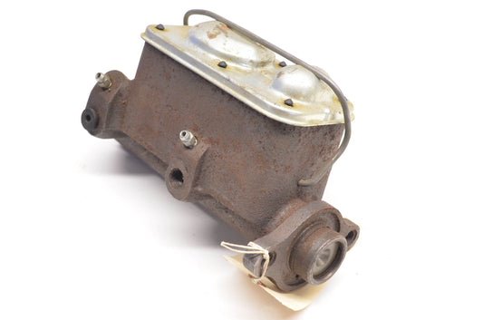 EIS E77033, 77033 Brake Master Cylinder NOS