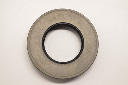 CR 17727 Oil Seal NOS