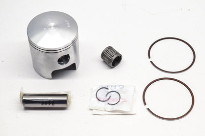 Wiseco 2332M06800, 2332PS Piston Kit NOS