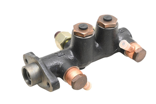 Bendix 11543, E96730 Brake Master Cylinder Assembly NOS