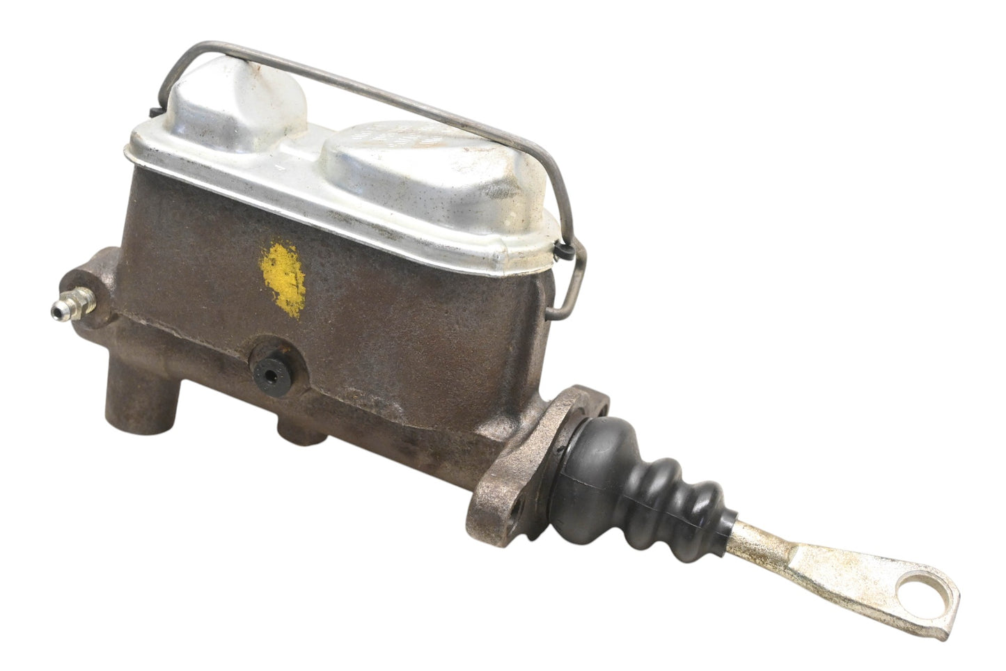 EIS E73324, EIS131 Brake Master Cylinder Assembly NOS