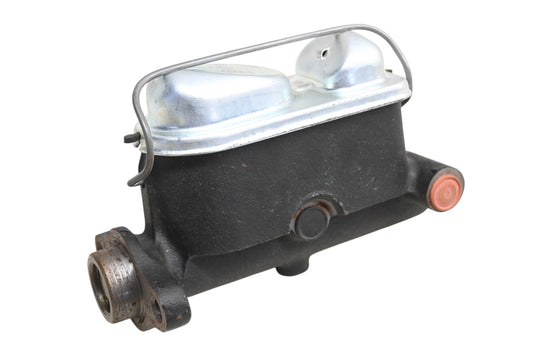 EIS E73325, 2226831 Brake Master Cylinder Assembly NOS