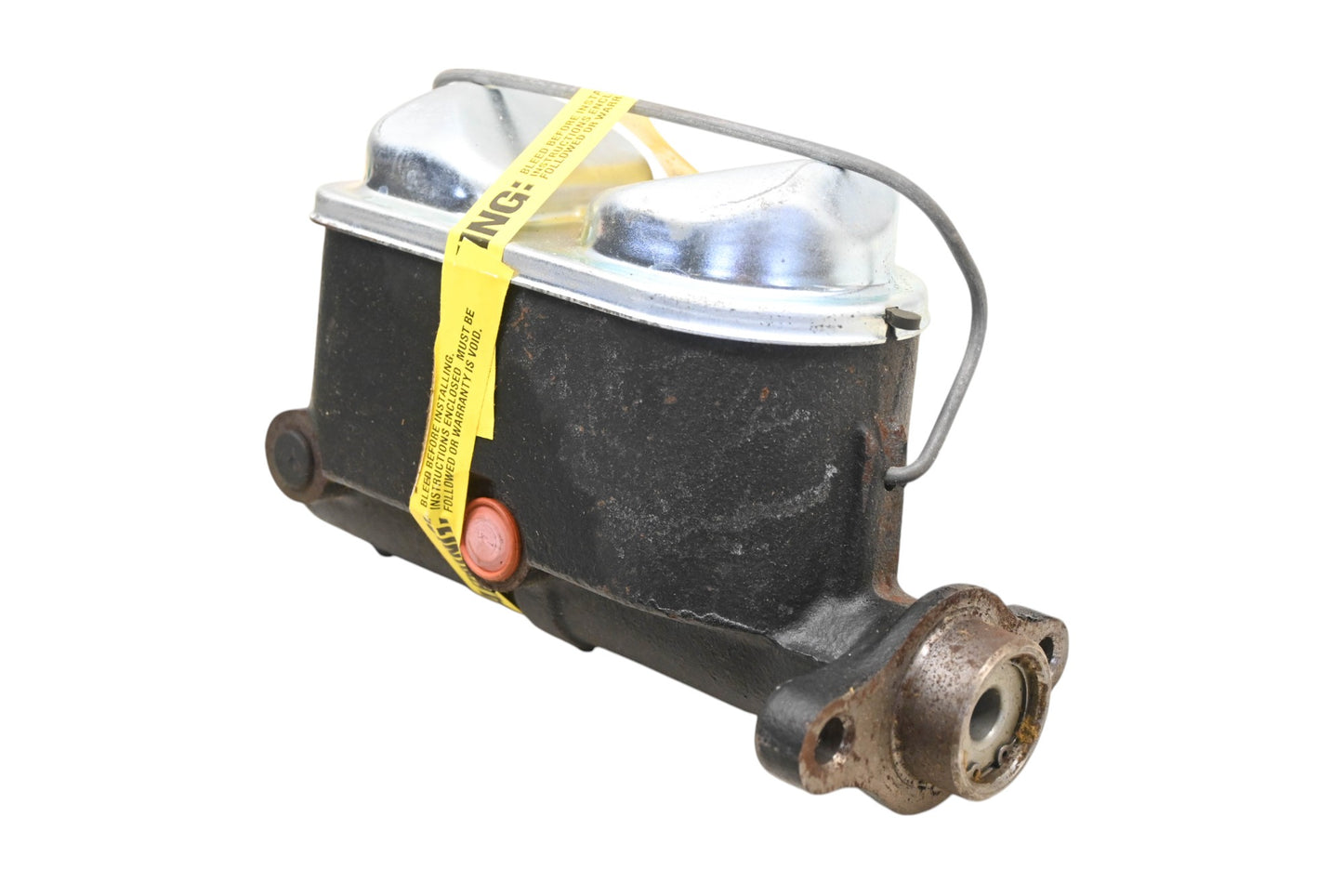 EIS E84054 Brake Master Cylinder Assembly NOS