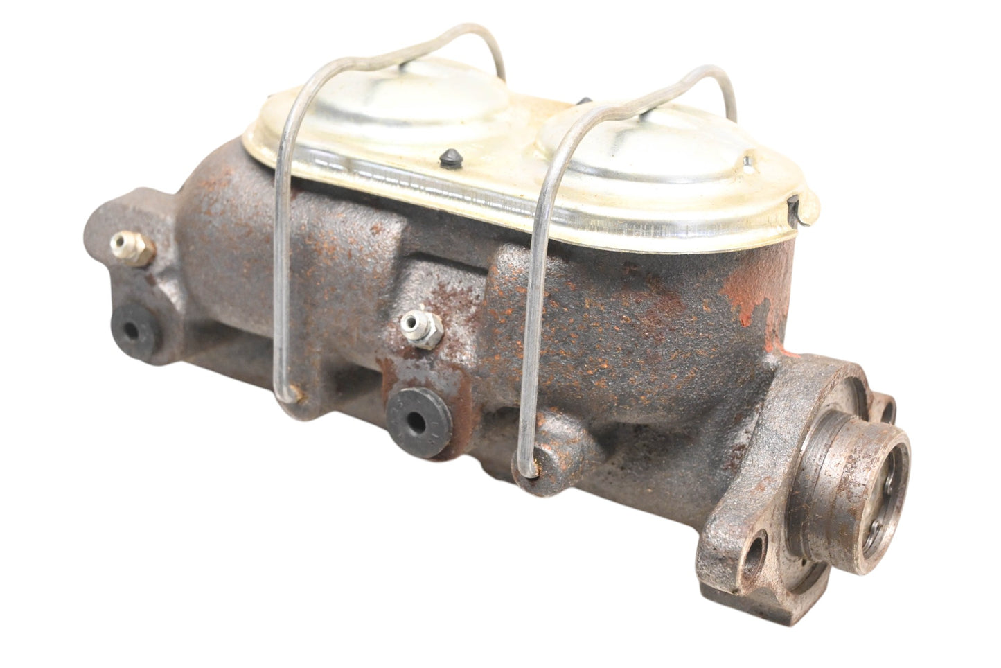 EIS E71295, EIS126 Brake Master Cylinder Assembly NOS