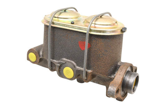 EIS E76163, E77006, EIS128 Brake Master Cylinder Assembly NOS