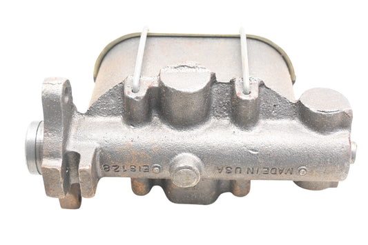 EIS E76163, E77006, EIS128 Brake Master Cylinder Assembly NOS
