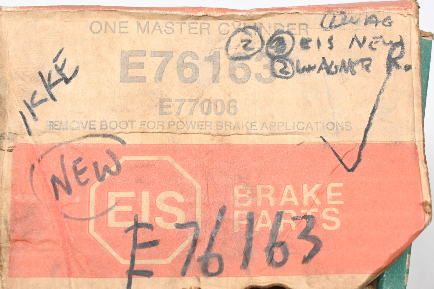 EIS E76163, E77006, EIS128 Brake Master Cylinder Assembly NOS
