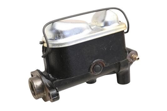 Delco 174-304, 5471532, E73327 Brake Master Cylinder Assembly NOS