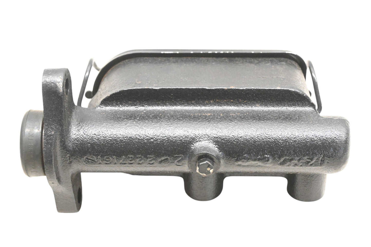 EIS E67000, F64855, 2227161 Brake Master Cylinder Assembly NOS