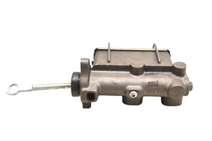 EIS E71111, EIS121 Brake Master Cylinder Assembly NOS