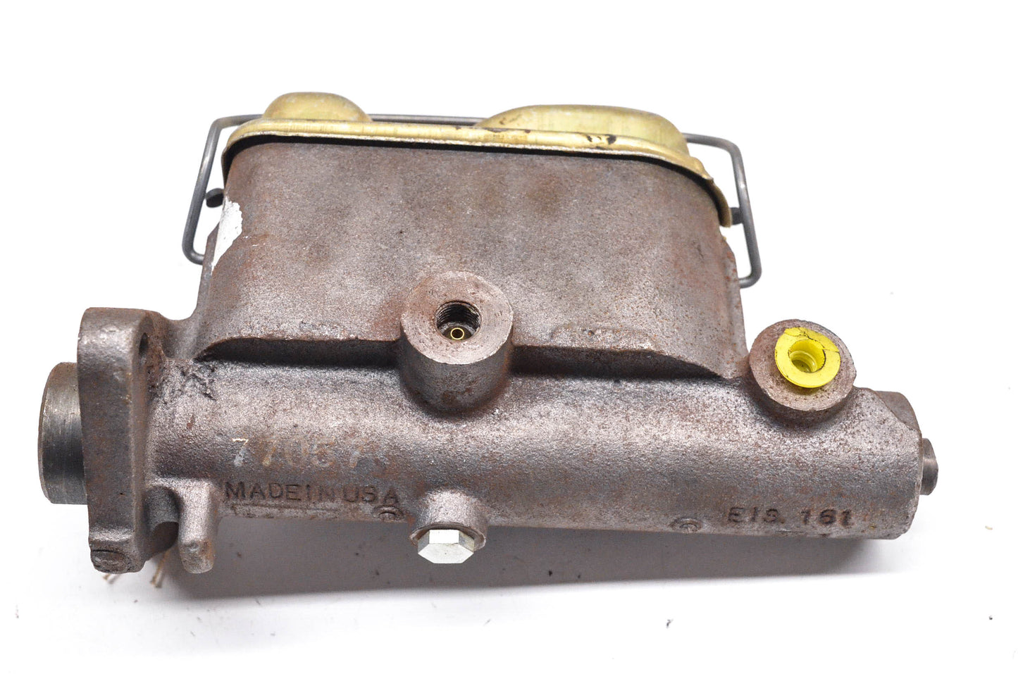 EIS E77057, 77057 Brake Master Cylinder