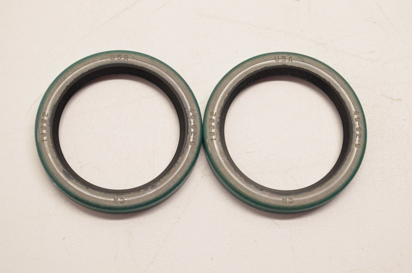 CR 18962 Oil Seals Qty 2 NOS