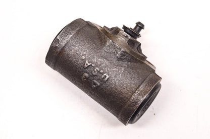 EIS 746 Wheel Cylinder Assembly NOS