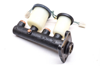 Mopar H-96806, H96806 Master Cylinder Assembly NOS
