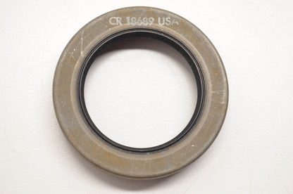 CR 18690, 18689 Oil Seal NOS