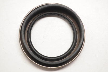 CR 18690, 18689 Oil Seal NOS