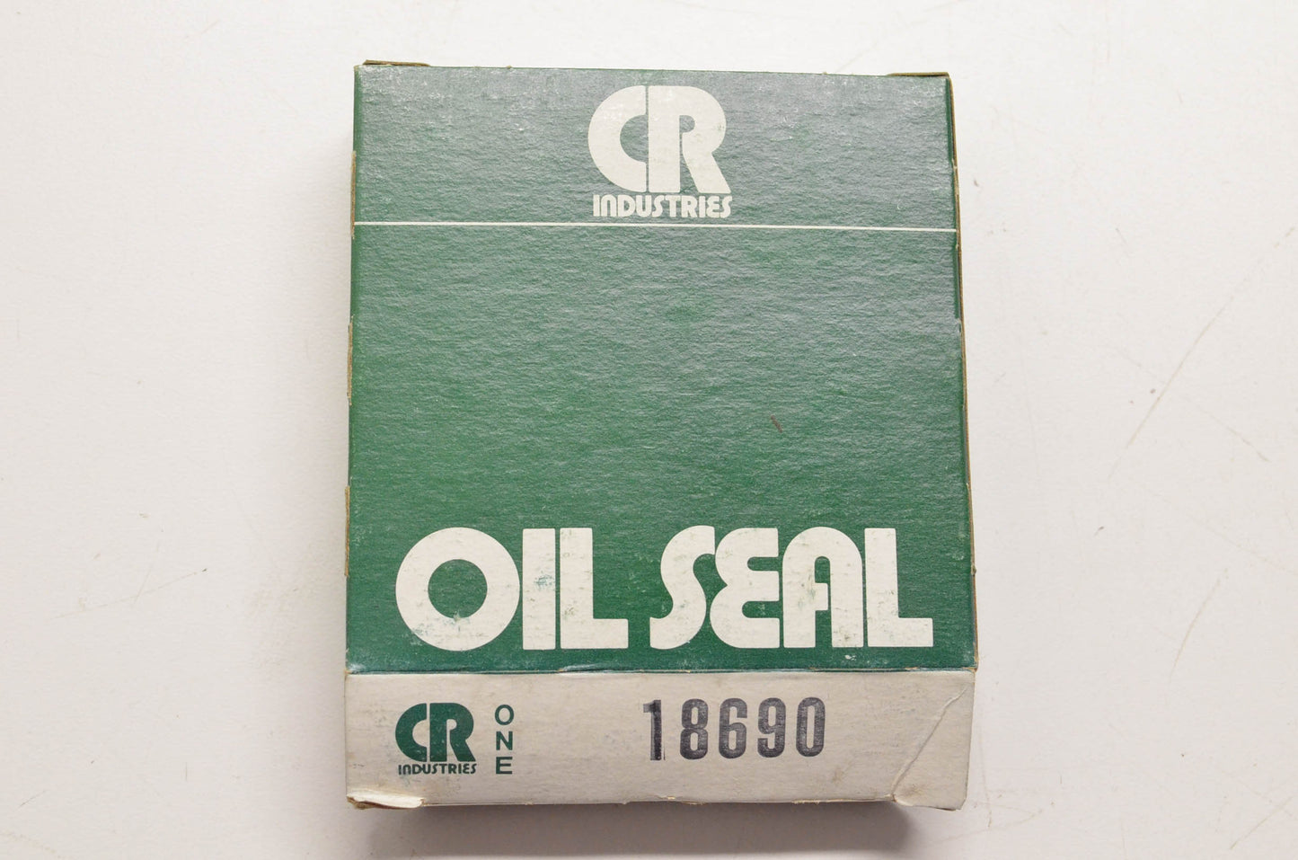 CR 18690, 18689 Oil Seal NOS