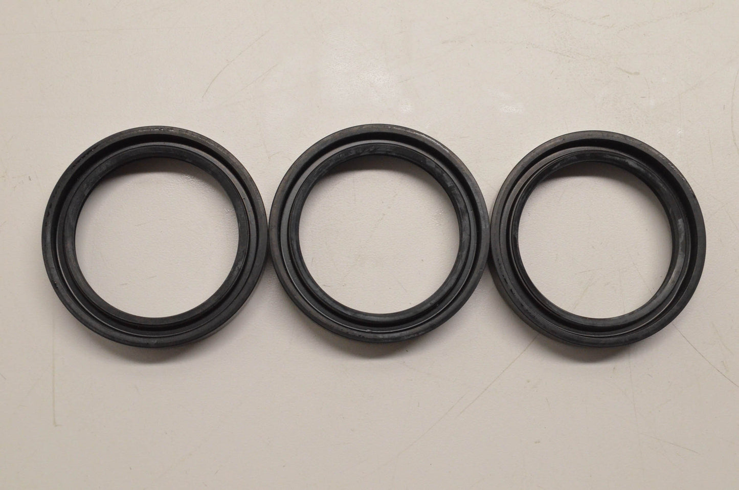 CR 20428 Oil Seals Qty 3 NOS