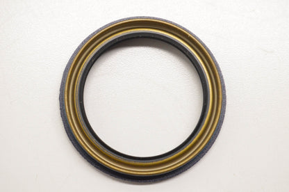 CR 22022 Oil Seal NOS