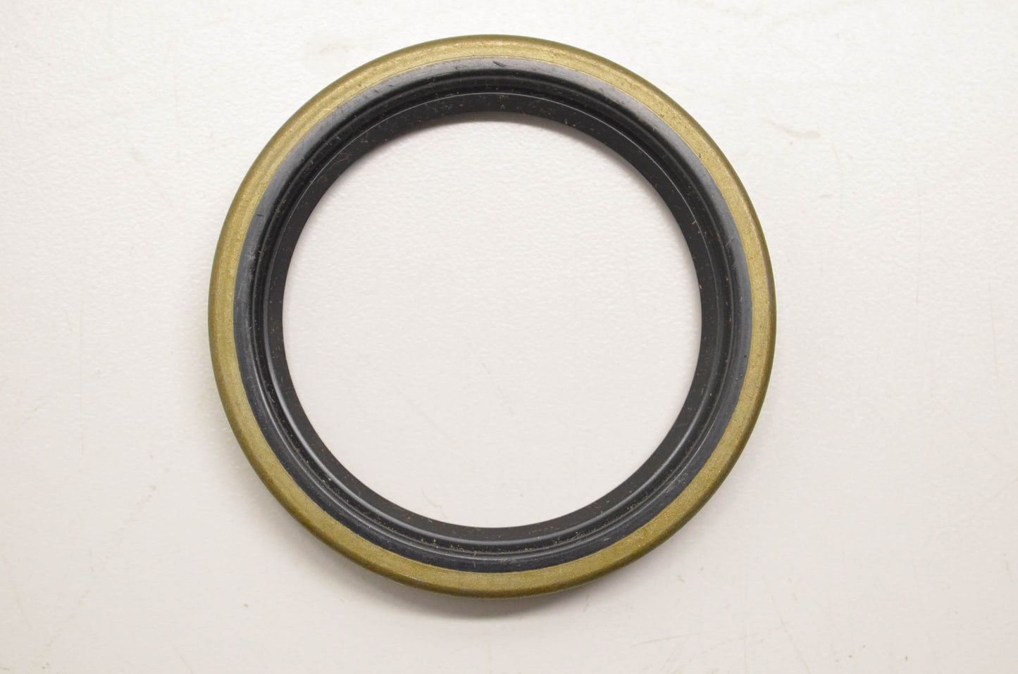CR 22020 Oil Seal NOS