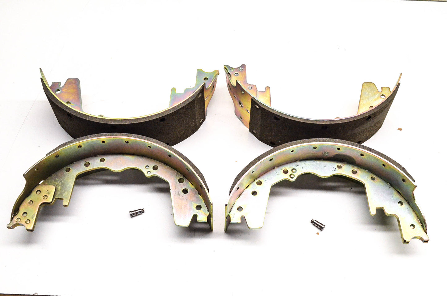 New OEM Ford E7TZ-2200-DX, PAF583R-P Brake Shoe Kit NOS