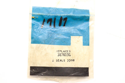 SKF 3876191, 17187 Oil Seal Qty 2 NOS
