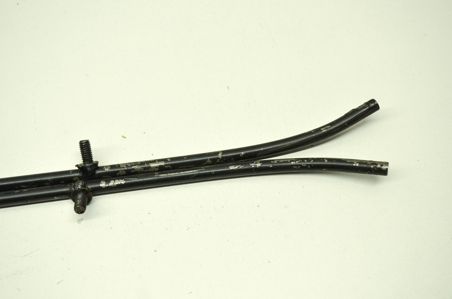 Ski Runners Yamaha 87-91 Exciter SRV V-Max 570 540 Qty 2 NOS