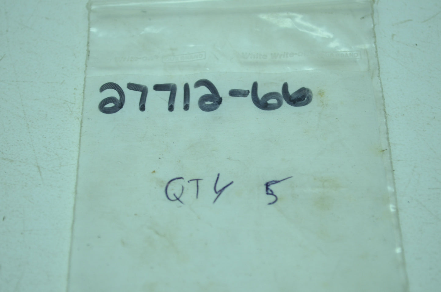 Throttle Shaft Seal Washers Qty 5 NOS