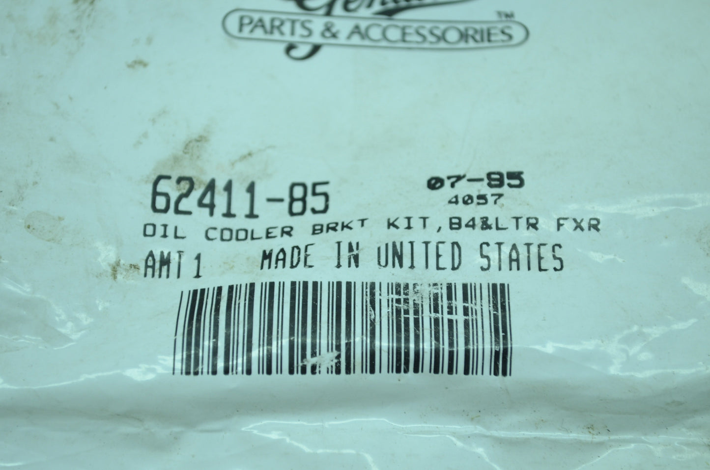 NEW OEM Harley Davidson Oil Cooler Mounting Bracket Kit 62411-85 NOS