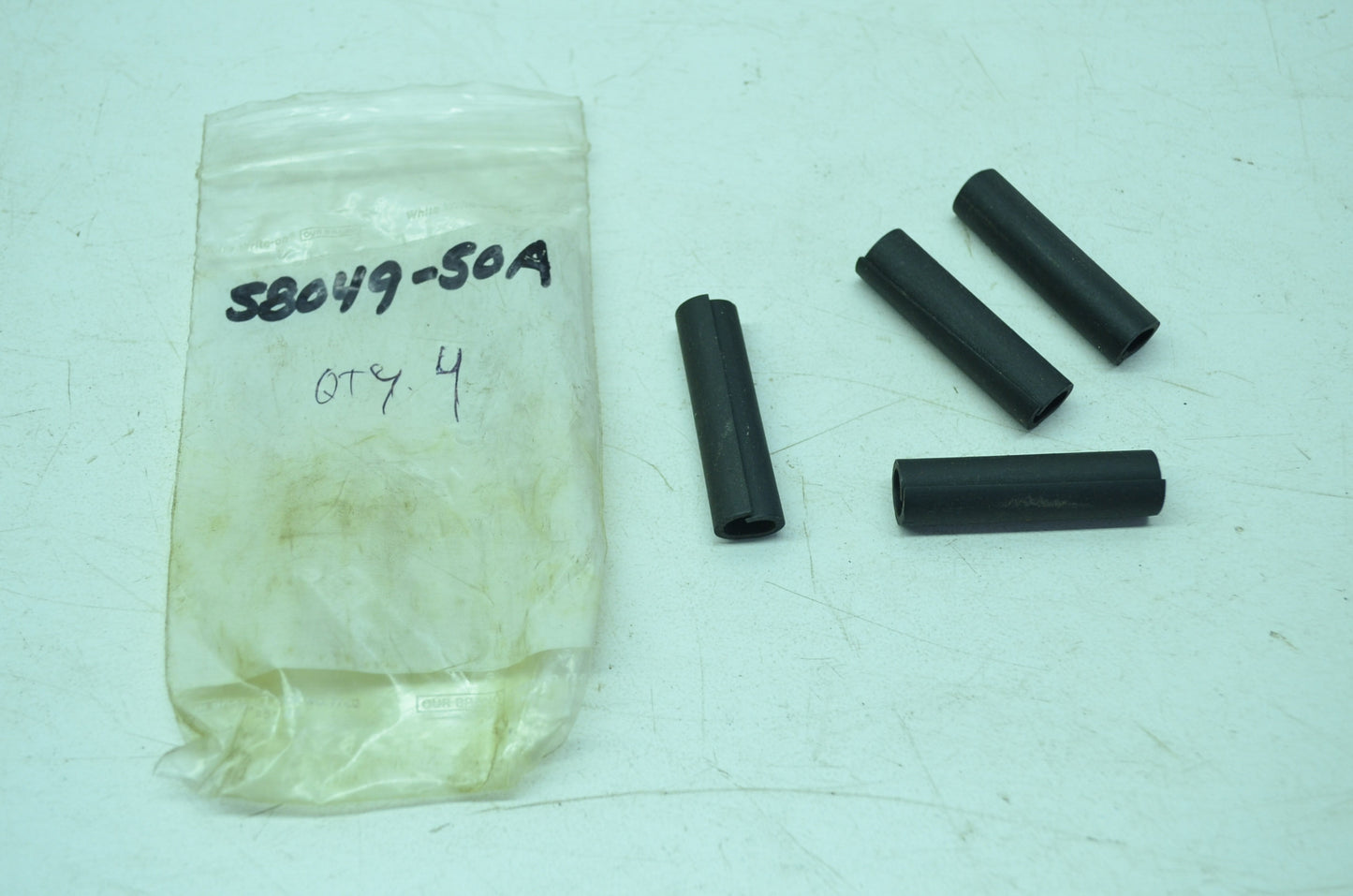 OEM Harley-Davidson 58049-50A Windshield Molding Bushing Qty 4 NOS