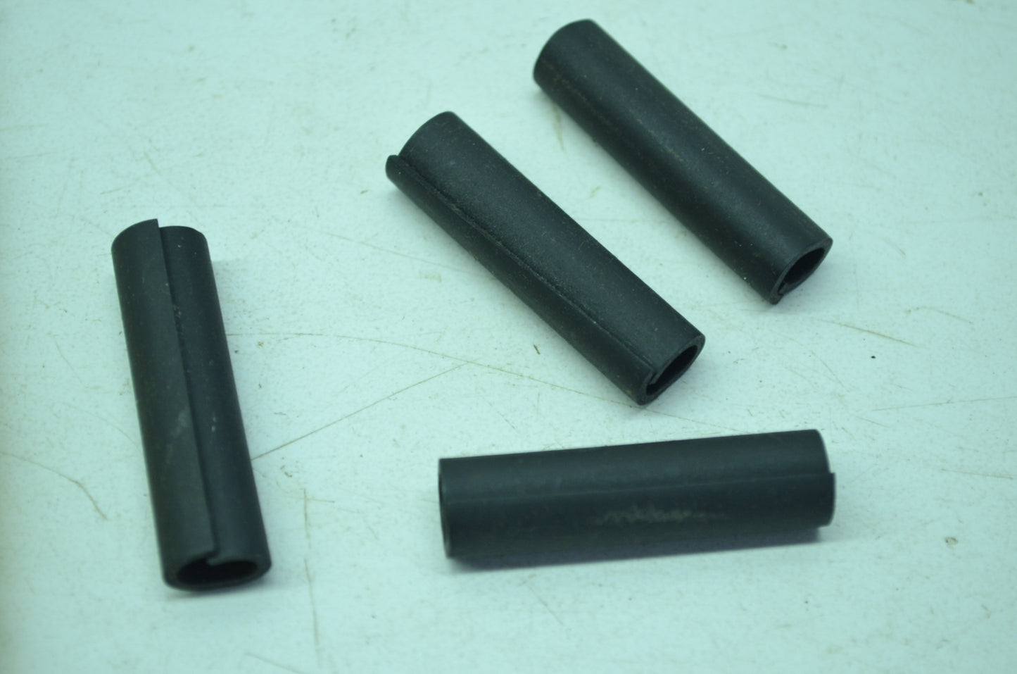 OEM Harley-Davidson 58049-50A Windshield Molding Bushing Qty 4 NOS