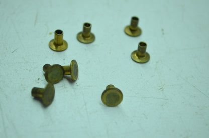OEM Harley-Davidson 8475 Rivet Qty 8 NOS