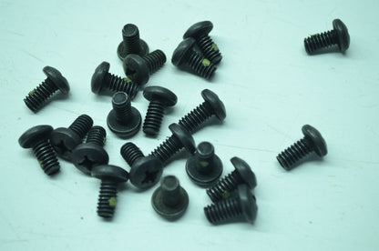 OEM Harley-Davidson 2150 Screw Qty 21 NOS