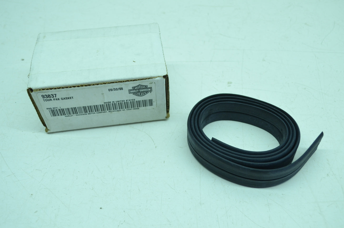 NEW OEM Harley Davidson Tour Pack Gasket 93837 NOS