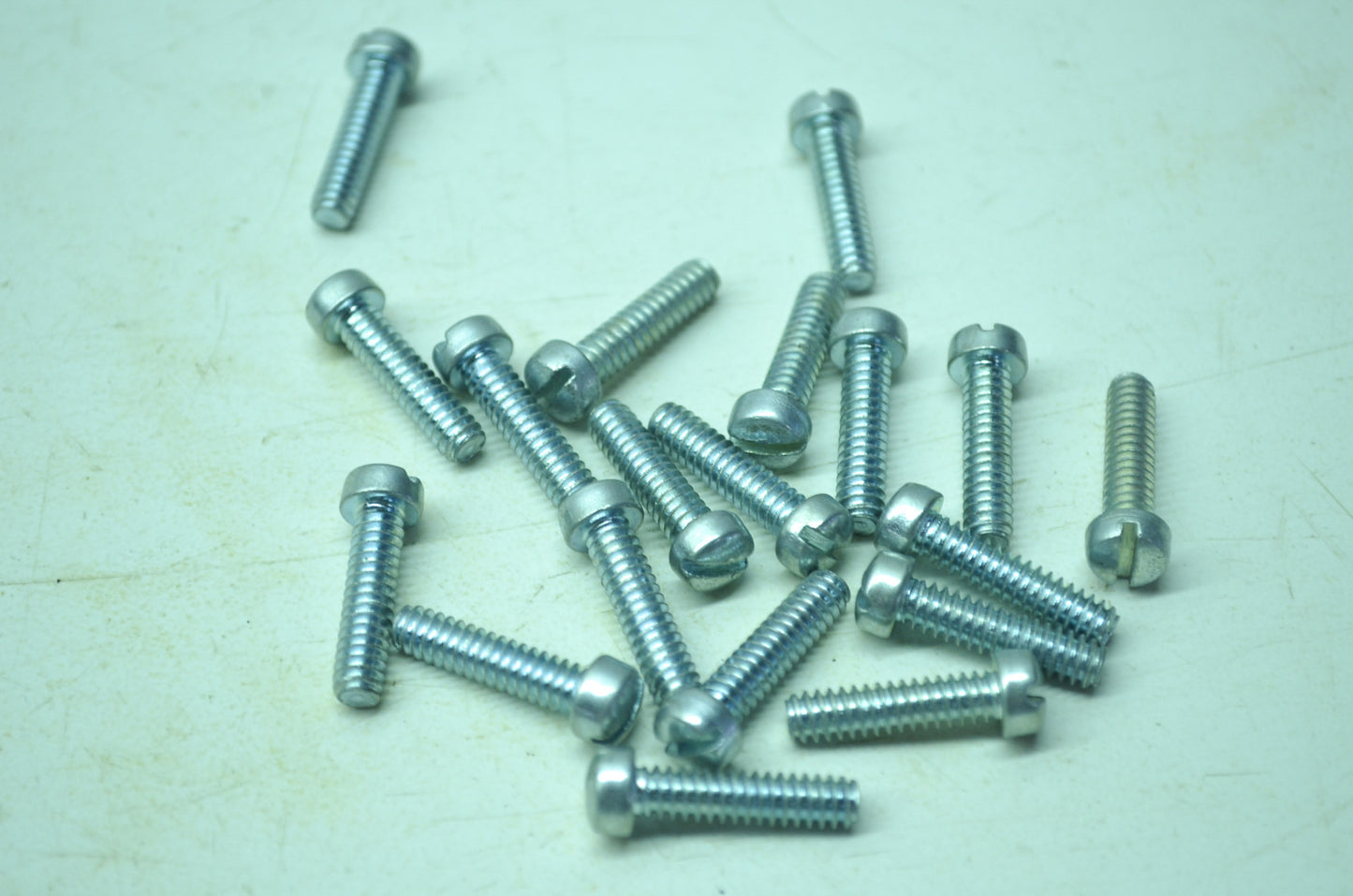 Harley-Davidson Screws Qty 19 NOS