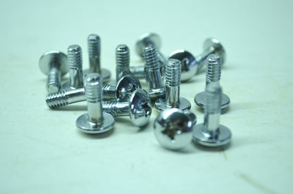 OEM Harley-Davidson 2725 Machine Screw Qty 17 NOS